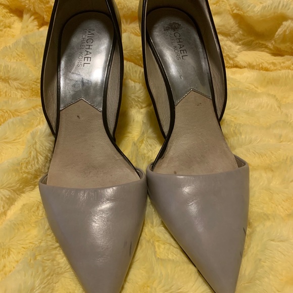 Michael Kors two toned gray and black pumps - Picture 1 of 6